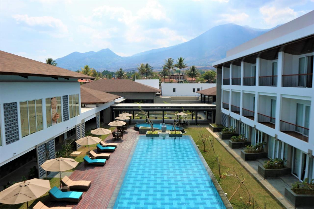 Hotel Santika Garut Ngoại thất bức ảnh